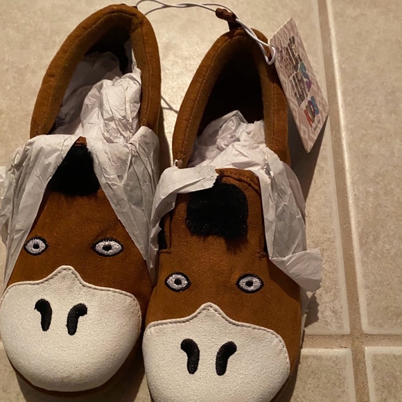 Muk Luke Brown Horse Face Slippers - Picture 1 of 5